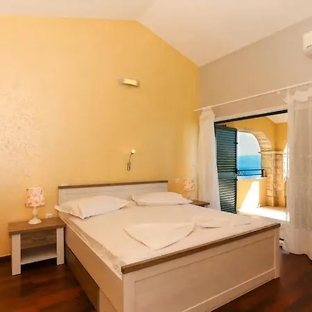 Villa Hacienda Grof Jesenice (Split-Dalmatia)
